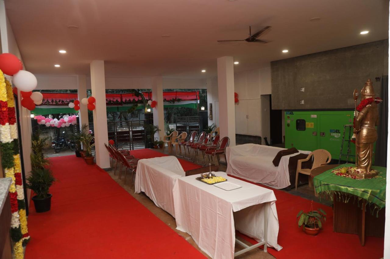 Hotel Rk - Temple Stay Thanjavur Eksteriør billede