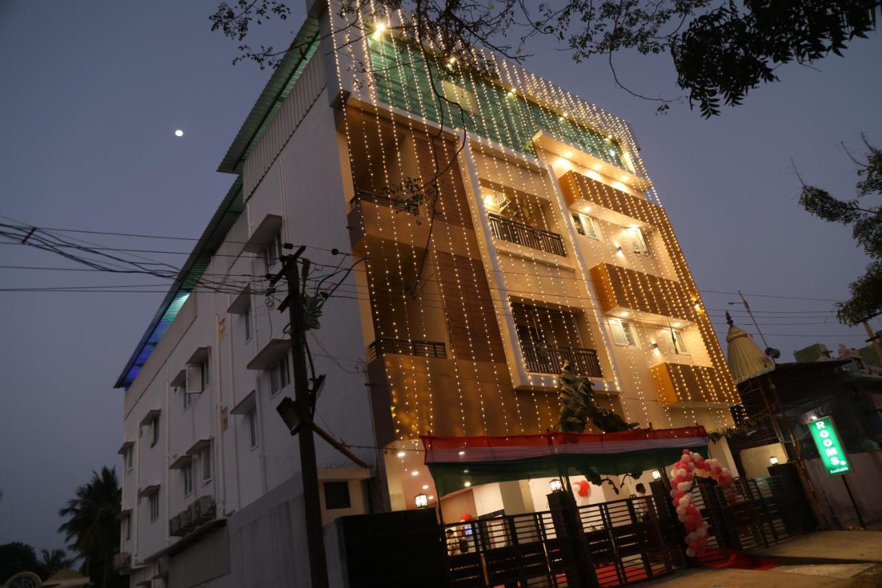 Hotel Rk - Temple Stay Thanjavur Eksteriør billede